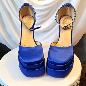 Azalea Wang Blue High Heel Sz 9